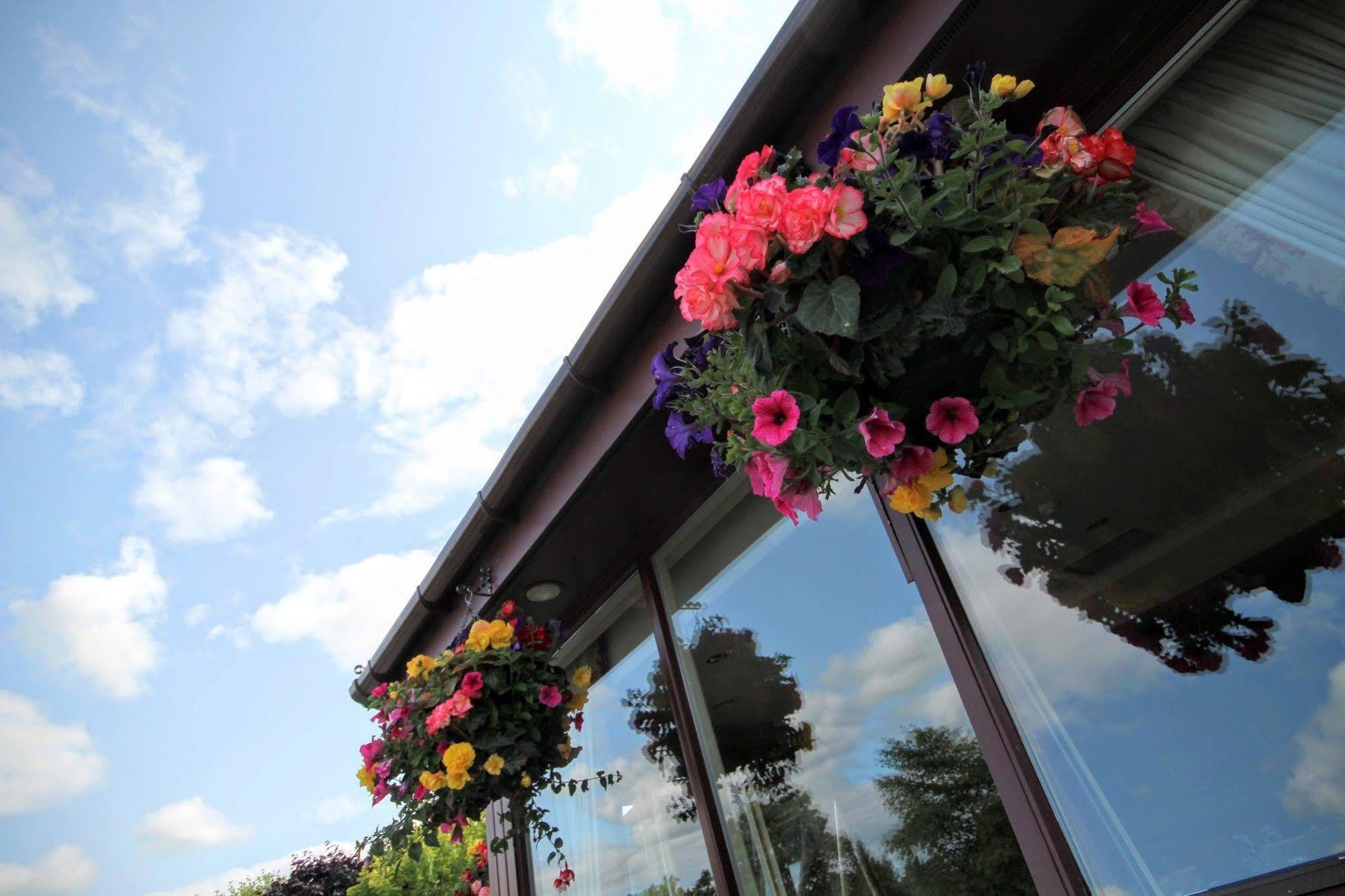 Strathburn Hotel Inverurie By Compass Hospitality المظهر الخارجي الصورة